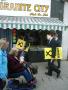 SNP event with local candidate Pete Wishart in Perth town centre. 21/4/10.